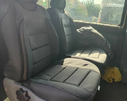 Мерседес Вито 2004 в Сумах на Automoto.ua Синий Мерседес Вито, объемом двигателя 2.1 л и пробегом 530 тыс. км за 6677 $, фото 13 на Automoto.ua