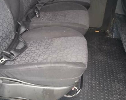 Синий Мерседес Вито, объемом двигателя 2.2 л и пробегом 450 тыс. км за 6000 $, фото 6 на Automoto.ua