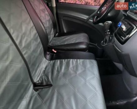 Синий Мерседес Вито, объемом двигателя 2.15 л и пробегом 300 тыс. км за 7000 $, фото 5 на Automoto.ua
