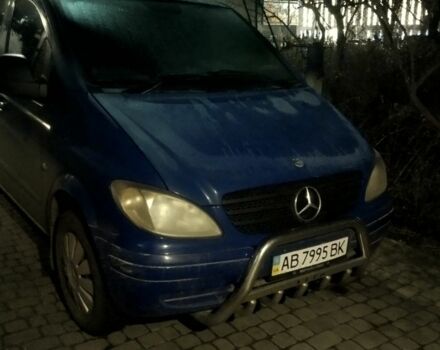 Синий Мерседес Вито, объемом двигателя 2.2 л и пробегом 296 тыс. км за 4800 $, фото 4 на Automoto.ua