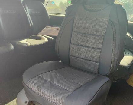 Мерседес Вито 2004 в Сумах на Automoto.ua Синий Мерседес Вито, объемом двигателя 2.1 л и пробегом 530 тыс. км за 6677 $, фото 12 на Automoto.ua