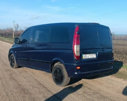 Синий Мерседес Вито, объемом двигателя 2.2 л и пробегом 130 тыс. км за 4800 $, фото 3 на Automoto.ua
