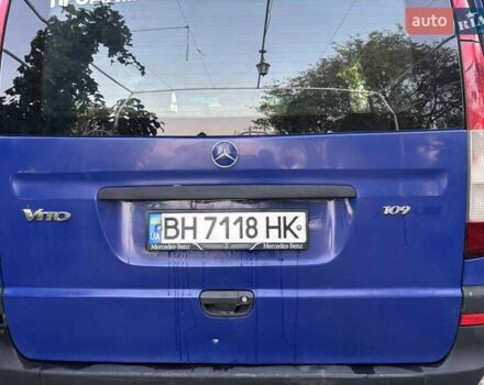 Синий Мерседес Вито, объемом двигателя 2.15 л и пробегом 300 тыс. км за 7000 $, фото 4 на Automoto.ua