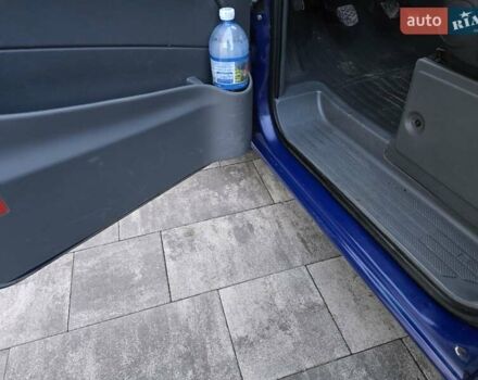 Синий Мерседес Вито, объемом двигателя 2.15 л и пробегом 244 тыс. км за 6950 $, фото 16 на Automoto.ua