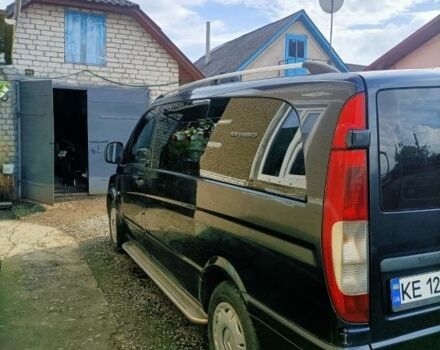 Синий Мерседес Вито, объемом двигателя 2.1 л и пробегом 223 тыс. км за 10000 $, фото 2 на Automoto.ua