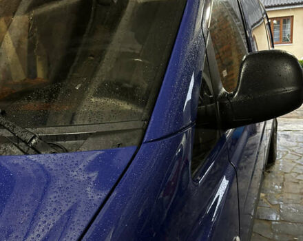 Синий Мерседес Вито, объемом двигателя 2.15 л и пробегом 367 тыс. км за 13000 $, фото 1 на Automoto.ua