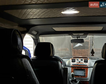 Синий Мерседес Вито, объемом двигателя 2.15 л и пробегом 367 тыс. км за 13000 $, фото 19 на Automoto.ua