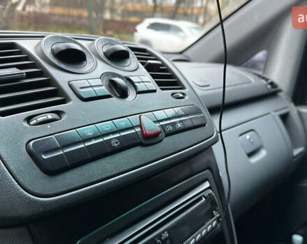 Синий Мерседес Вито, объемом двигателя 2.15 л и пробегом 362 тыс. км за 8299 $, фото 8 на Automoto.ua