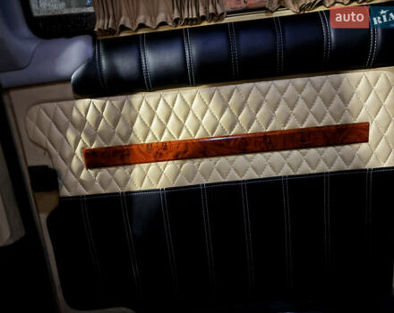 Синий Мерседес Вито, объемом двигателя 2.15 л и пробегом 367 тыс. км за 13000 $, фото 10 на Automoto.ua