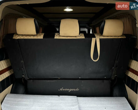 Синий Мерседес Вито, объемом двигателя 2.15 л и пробегом 367 тыс. км за 13000 $, фото 20 на Automoto.ua