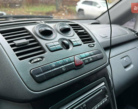 Синий Мерседес Вито, объемом двигателя 2.15 л и пробегом 362 тыс. км за 8299 $, фото 9 на Automoto.ua