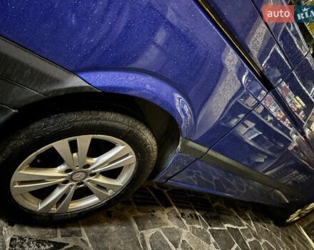 Синий Мерседес Вито, объемом двигателя 2.15 л и пробегом 367 тыс. км за 13000 $, фото 3 на Automoto.ua