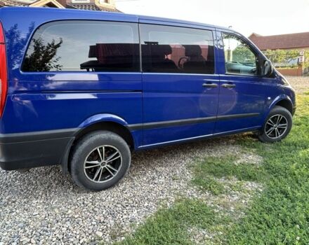 Синий Мерседес Вито, объемом двигателя 2.2 л и пробегом 230 тыс. км за 11400 $, фото 2 на Automoto.ua