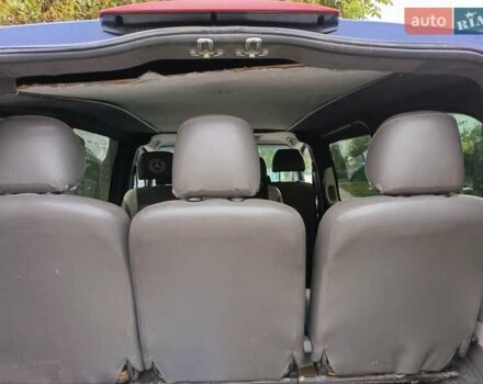 Синий Мерседес Вито, объемом двигателя 2.15 л и пробегом 242 тыс. км за 8300 $, фото 9 на Automoto.ua