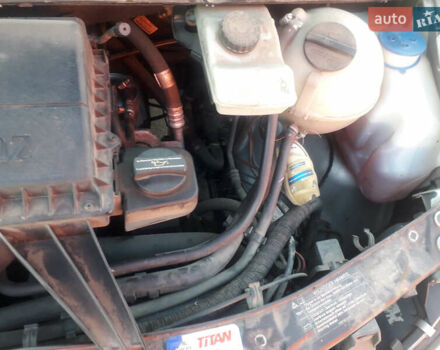 Синий Мерседес Вито, объемом двигателя 2.1 л и пробегом 338 тыс. км за 8300 $, фото 15 на Automoto.ua