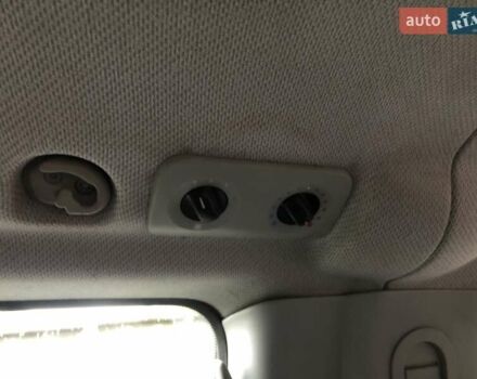 Синий Мерседес Вито, объемом двигателя 2.15 л и пробегом 414 тыс. км за 10500 $, фото 10 на Automoto.ua