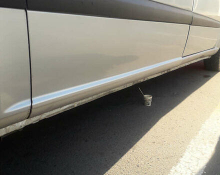 Синий Мерседес Вито, объемом двигателя 2.1 л и пробегом 338 тыс. км за 8300 $, фото 4 на Automoto.ua