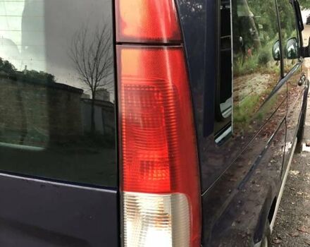 Синий Мерседес Вито, объемом двигателя 2.15 л и пробегом 414 тыс. км за 10500 $, фото 14 на Automoto.ua