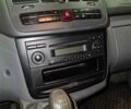 Синий Мерседес Вито, объемом двигателя 2.1 л и пробегом 390 тыс. км за 8900 $, фото 11 на Automoto.ua
