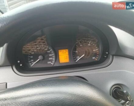 Синий Мерседес Вито, объемом двигателя 2.15 л и пробегом 295 тыс. км за 8900 $, фото 5 на Automoto.ua