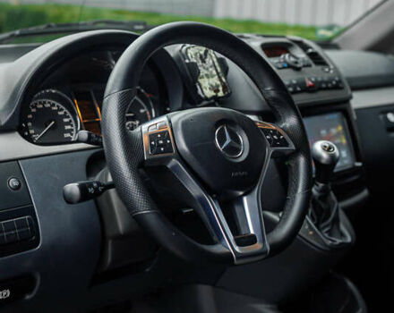 Мерседес Вито 2011 в Черновцах на Automoto.ua Синий Мерседес Вито, объемом двигателя 2.14 л и пробегом 327 тыс. км за 17800 $, фото 22 на Automoto.ua