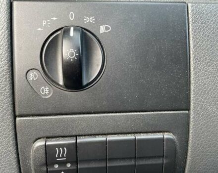 Синий Мерседес Вито, объемом двигателя 2.14 л и пробегом 385 тыс. км за 15999 $, фото 12 на Automoto.ua