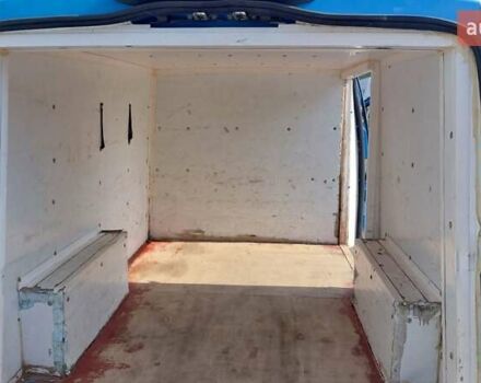 Синий Мерседес Вито, объемом двигателя 2.14 л и пробегом 466 тыс. км за 10900 $, фото 10 на Automoto.ua