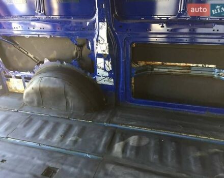 Синий Мерседес Вито, объемом двигателя 2.2 л и пробегом 210 тыс. км за 16700 $, фото 3 на Automoto.ua