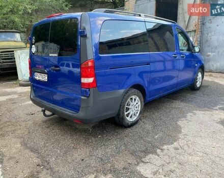 Синий Мерседес Вито, объемом двигателя 2.2 л и пробегом 210 тыс. км за 16700 $, фото 5 на Automoto.ua