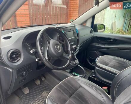 Синий Мерседес Вито, объемом двигателя 2.2 л и пробегом 210 тыс. км за 16700 $, фото 8 на Automoto.ua