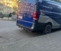 Синий Мерседес Вито, объемом двигателя 2.2 л и пробегом 270 тыс. км за 12216 $, фото 2 на Automoto.ua
