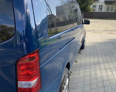 Синий Мерседес Вито, объемом двигателя 2.14 л и пробегом 407 тыс. км за 28500 $, фото 3 на Automoto.ua