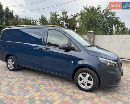 Синій Мерседес Віто, об'ємом двигуна 2.2 л та пробігом 200 тис. км за 16500 $, фото 3 на Automoto.ua