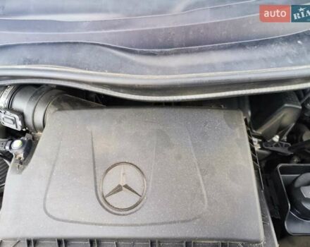 Синій Мерседес Віто, об'ємом двигуна 2.2 л та пробігом 200 тис. км за 33888 $, фото 31 на Automoto.ua