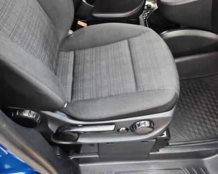 Синій Мерседес Віто, об'ємом двигуна 2.2 л та пробігом 200 тис. км за 33888 $, фото 80 на Automoto.ua