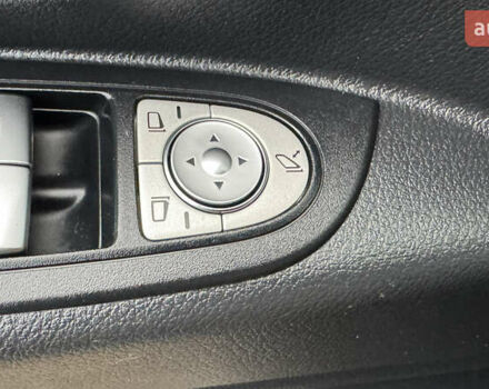 Синий Мерседес Вито, объемом двигателя 2.14 л и пробегом 297 тыс. км за 23150 $, фото 83 на Automoto.ua