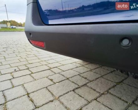 Синій Мерседес Віто, об'ємом двигуна 2.2 л та пробігом 200 тис. км за 33888 $, фото 13 на Automoto.ua