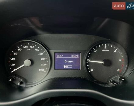 Синий Мерседес Вито, объемом двигателя 1.75 л и пробегом 195 тыс. км за 19400 $, фото 14 на Automoto.ua