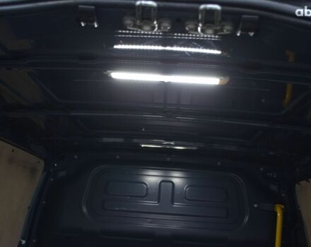 Синий Мерседес Вито, объемом двигателя 0 л и пробегом 38 тыс. км за 15000 $, фото 11 на Automoto.ua