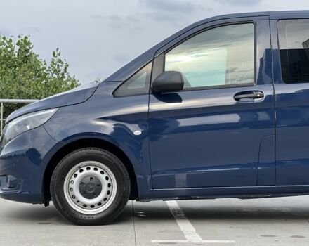 Синий Мерседес Вито, объемом двигателя 1.8 л и пробегом 195 тыс. км за 19900 $, фото 7 на Automoto.ua