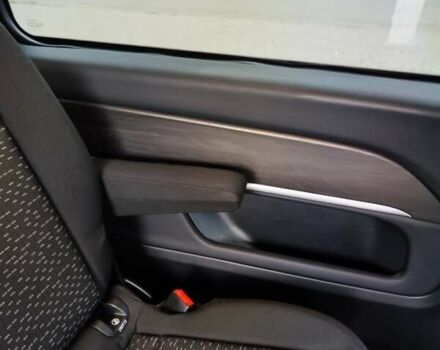 Синій Мерседес Віто, об'ємом двигуна 2.2 л та пробігом 200 тис. км за 33888 $, фото 86 на Automoto.ua