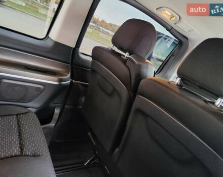 Синій Мерседес Віто, об'ємом двигуна 2.2 л та пробігом 200 тис. км за 33888 $, фото 104 на Automoto.ua