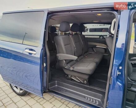 Синій Мерседес Віто, об'ємом двигуна 2.2 л та пробігом 200 тис. км за 33888 $, фото 113 на Automoto.ua