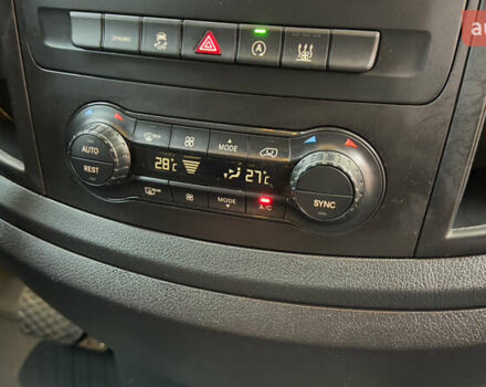 Синий Мерседес Вито, объемом двигателя 2.14 л и пробегом 297 тыс. км за 23150 $, фото 66 на Automoto.ua