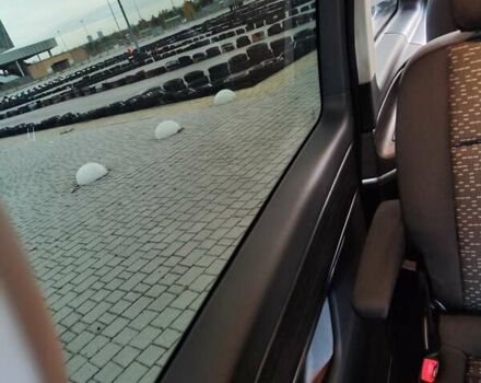 Синій Мерседес Віто, об'ємом двигуна 2.2 л та пробігом 200 тис. км за 33888 $, фото 83 на Automoto.ua