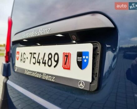 Синій Мерседес Віто, об'ємом двигуна 2.2 л та пробігом 200 тис. км за 33888 $, фото 14 на Automoto.ua