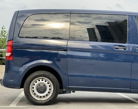 Синий Мерседес Вито, объемом двигателя 1.8 л и пробегом 195 тыс. км за 19900 $, фото 5 на Automoto.ua