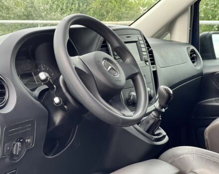 Синий Мерседес Вито, объемом двигателя 1.8 л и пробегом 195 тыс. км за 19900 $, фото 18 на Automoto.ua