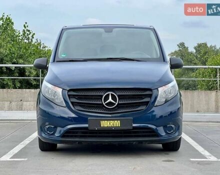 Синий Мерседес Вито, объемом двигателя 1.75 л и пробегом 195 тыс. км за 19400 $, фото 1 на Automoto.ua