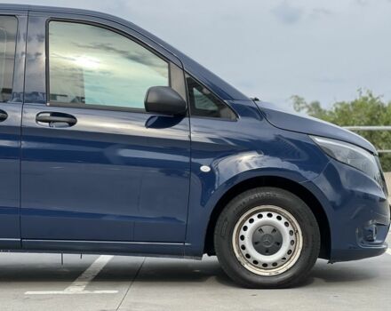 Синий Мерседес Вито, объемом двигателя 1.8 л и пробегом 195 тыс. км за 19900 $, фото 4 на Automoto.ua